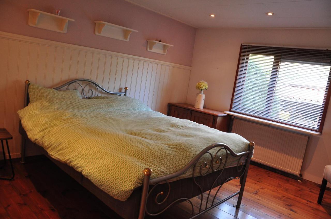 Sfeervol, Ruim En Luxe Chalet In Bosrijke Omgeving Villa Diessen Kültér fotó